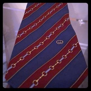 Gucci silk tie excellent condition navy red GG